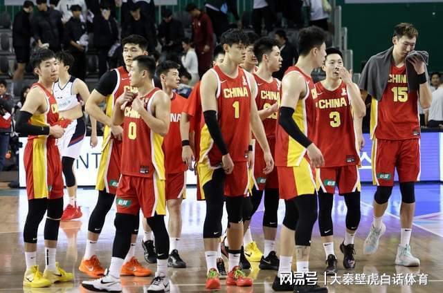 华体会体育登录入口-争议！深夜23点，中国男篮变天：官宣21人大名单 周琦郭昊文无缘
